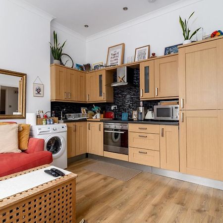 Guestready - Charming Retreat In West Green Londýn Pokoj fotografie